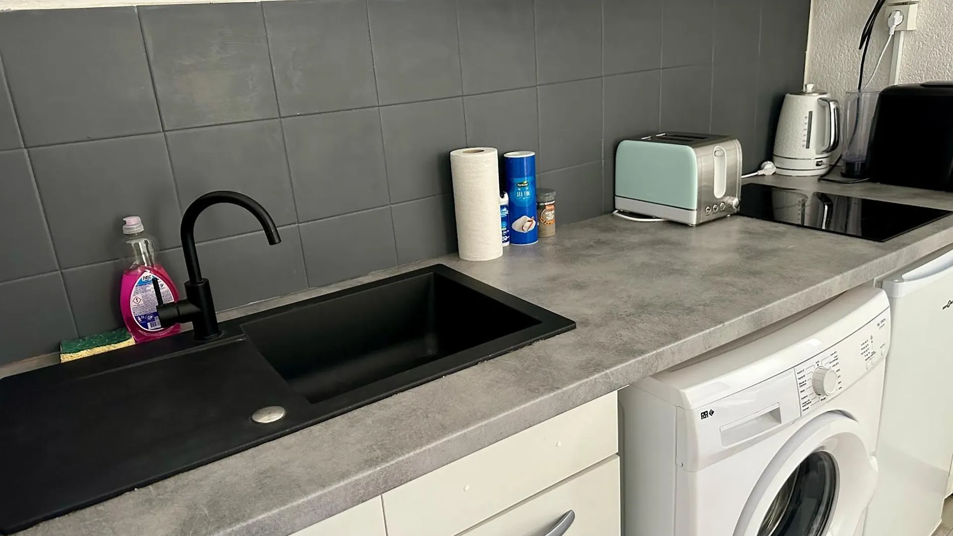 Appartement STUDIO Intra Muros au calme